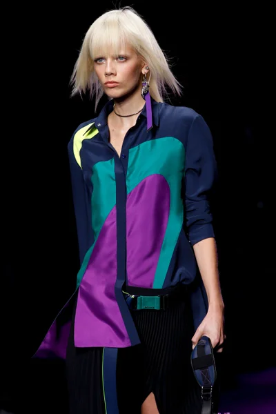 Look 13